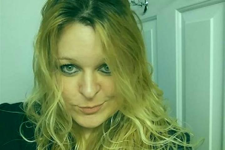 Ivy, 20 — Escort in Lancaster, United States