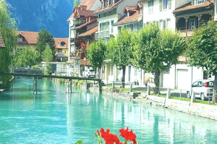 Ivy, 20 — Escort in Muehlehalde, Switzerland