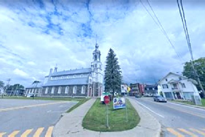 Ivy, 20 — Escort in Saint-Basile-le-Grand, Canada