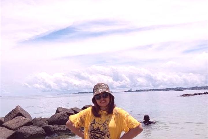 Ivy, 20 — Escort in Tawun, Indonesia