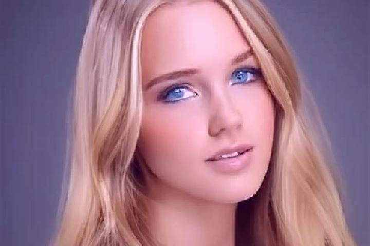 Ivy, 21, a blonde dark-eyed slavic companion based in Danguineu. Offering Couples, CIM, Erotic Massage. Available for incall and outcall, day and evening dates.