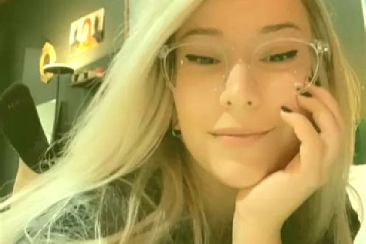 Ivy, 21, a blonde grey-eyed mixed companion based in Biwer. Offering Girlfriend Experience, Prostate Massage, Duos, Dinner Date, Couples. Available for incal...