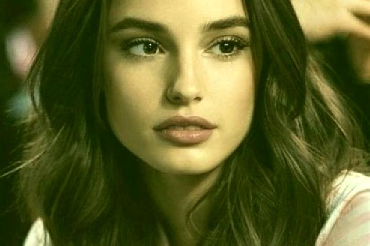 Ivy, 21, a brunette brown-eyed caucasian companion based in Kalihi-Palama. Offering Girlfriend Experience, Party Girl, GFE, Domination, Massage. Available fo...