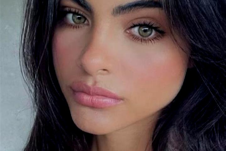 Ivy, 21, a chestnut green-eyed indian companion based in Paradahan. Offering GFE, Erotic Massage, Couples. Available for incall and outcall, day and evening ...