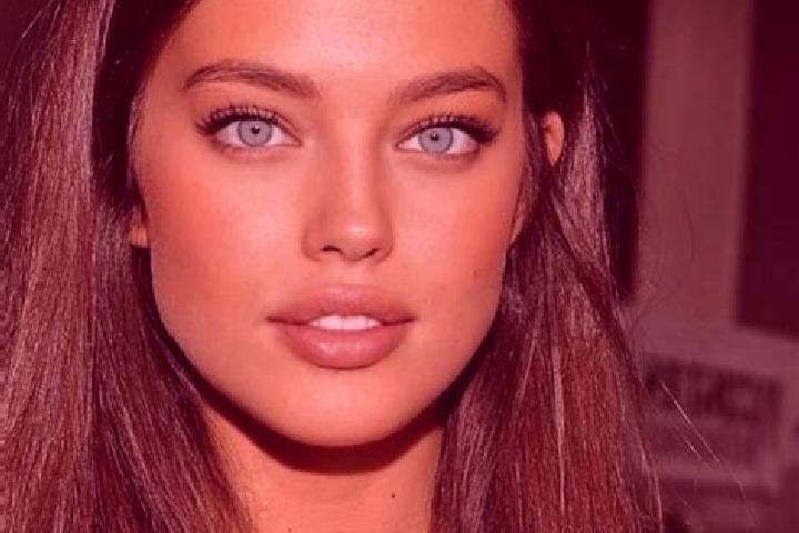 Ivy, 21, a chestnut green-eyed mediterranean companion based in Montaldo Roero. Offering Deep French Kissing, Roleplay, Overnight. Available for incall and o...