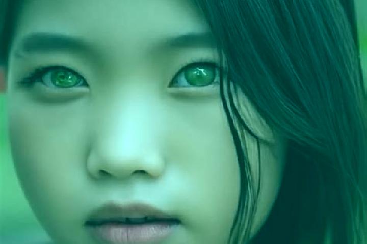 Ivy, 21, a red green-eyed asian companion based in Salhany. Offering Travel Companion, Fetish, Girlfriend Experience, Domination, Tantra. Available for incal...
