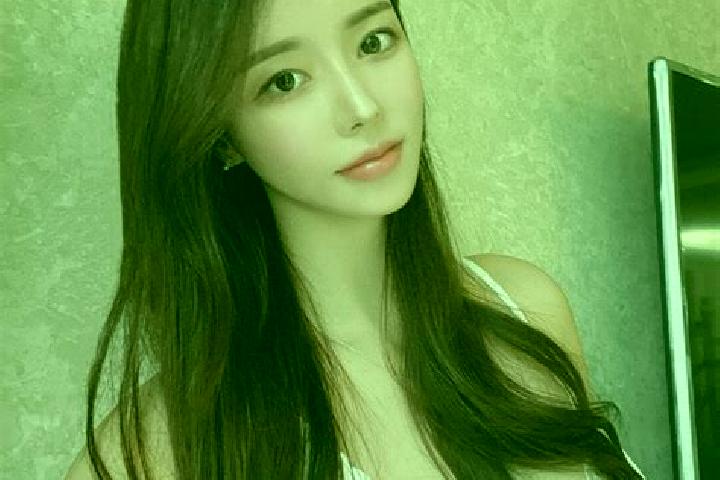 Ivy, 21 — Escort in Fanhu, China