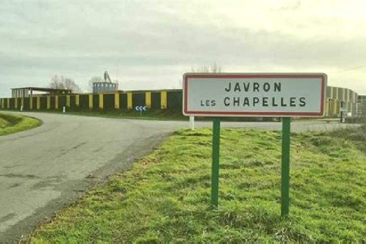Ivy, 21 — Escort in Javron-les-Chapelles, France
