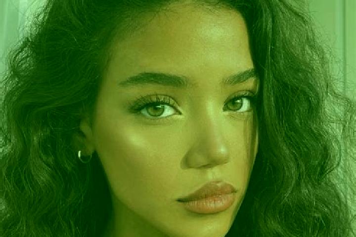Ivy, 22, a black brown-eyed european companion based in Chatrud. Offering Party Girl, Overnight, BDSM, Prostate Massage. Available for incall and outcall, da...