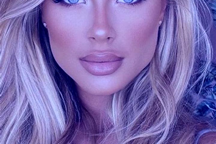 Ivy, 22, a blonde hazel-eyed latina companion based in New Territories. Offering Couples, A-Level, Dinner Date, Fetish, OWO. Available for incall and outcall...