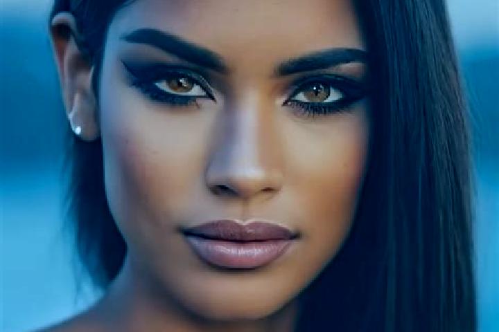 Ivy, 22, a red dark-eyed latina companion based in Kotzting. Offering Prostate Massage, Striptease, Girlfriend Experience. Available for incall and outcall, ...
