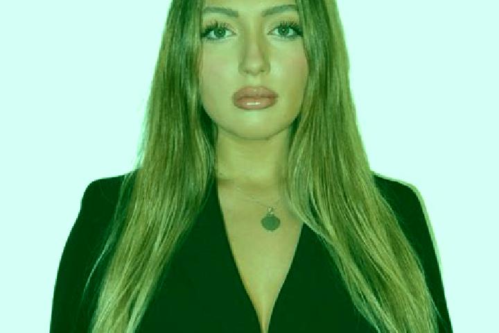 Ivy, 22 — Escort in Hanley Hills, United States