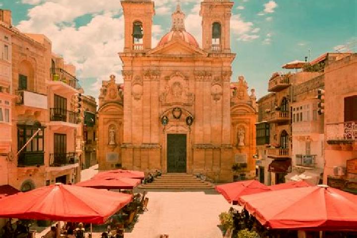 Ivy, 22 — Escort in Qala, Malta