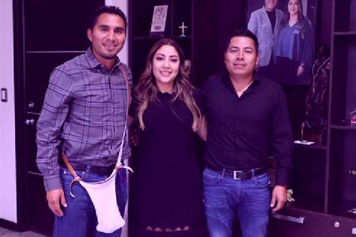 Ivy, 22 — Escort in Santiago el Pinar, Mexico