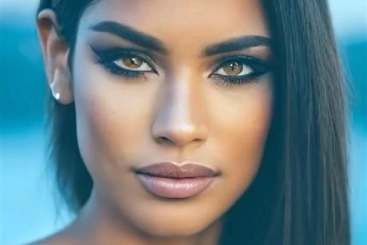Ivy, 23, a black amber-eyed latina companion based in Ladce. Offering CIM, OWO, Domination. Available for incall and outcall, overnight bookings available.