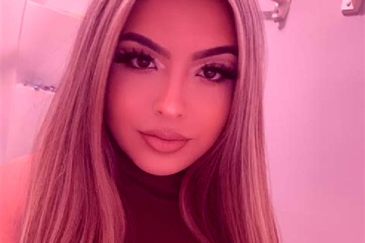 Ivy, 23, a blonde grey-eyed latina companion based in Shinshimokawa. Offering Massage, BDSM, Striptease. Available for incall and outcall, day and evening da...