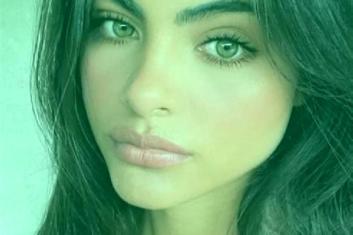 Ivy, 23, a brunette grey-eyed latina companion based in Sarras. Offering Tantra, Couples, A-Level. Available for incall and outcall, day and evening dates.