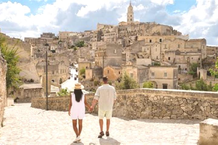 Ivy, 23 — Escort in Altamura, Italy