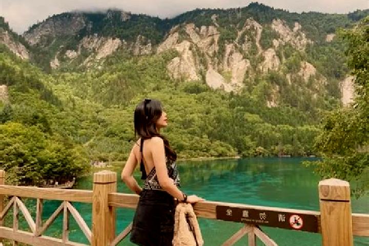 Ivy, 23 — Escort in Chadianzi, China