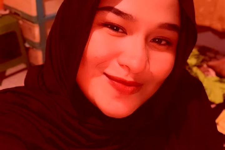 Ivy, 23 — Escort in Liang, Indonesia