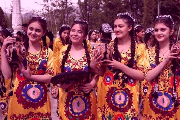 Ivy, 23 — Escort in Neftobod, Tajikistan