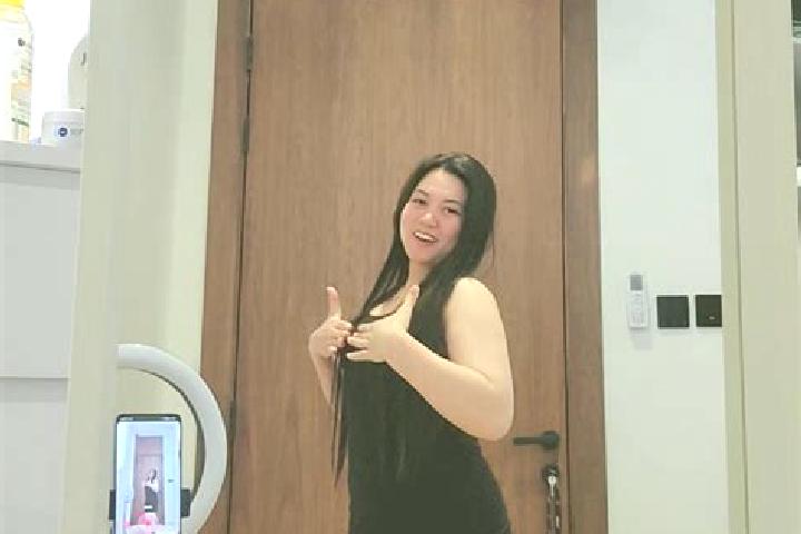 Ivy, 23 — Escort in Timbang Satu, Indonesia