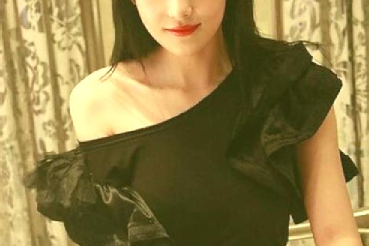 Ivy, 24, a black grey-eyed asian companion based in Biao. Offering Dinner Date, Erotic Massage, Couples. Available for incall and outcall, day and evening da...