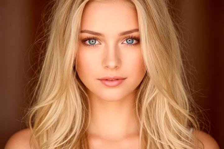 Ivy, 24, a blonde hazel-eyed mixed companion based in Ceek. Offering CIM, Massage, A-Level. Available for incall and outcall, overnight bookings available.