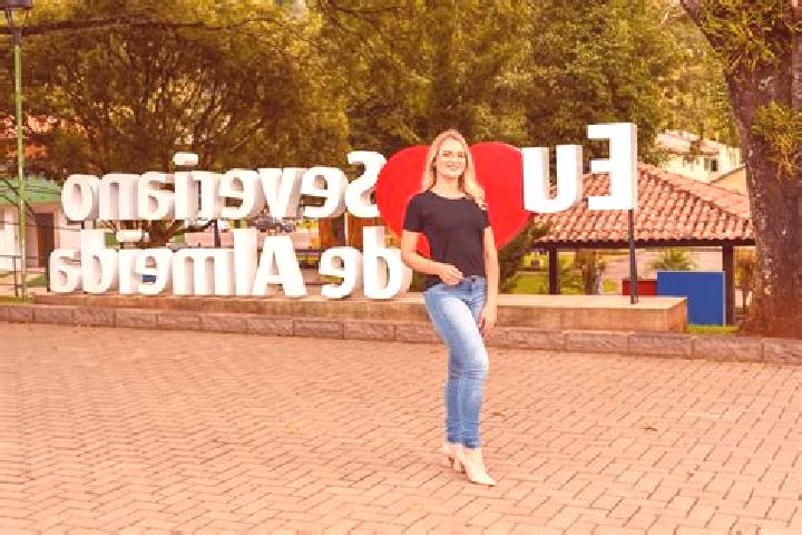 Ivy, 24 — Escort in Severiano de Almeida, Brazil