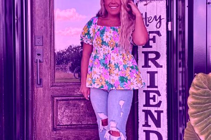 Ivy, 24 — Escort in Sugar Creek, United States