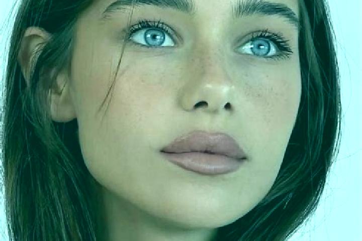 Ivy, 25, a brunette blue-eyed caribbean companion based in Hillhurst. Offering 69, Deep French Kissing. Available for incall and outcall, day and evening dates.