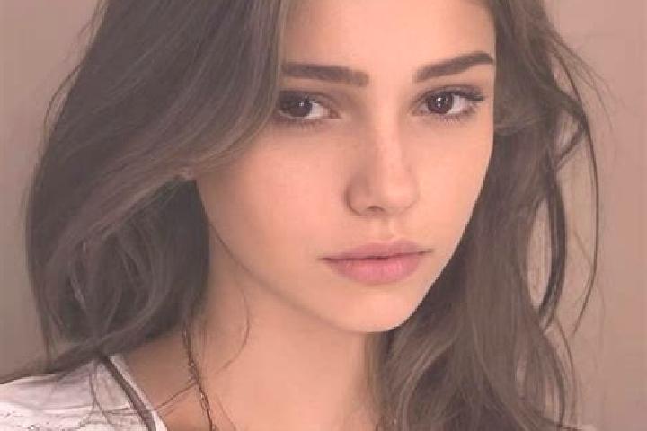 Ivy, 25, a chestnut grey-eyed slavic companion based in McKeesport. Offering A-Level, Dinner Date, Massage. Available for incall and outcall, overnight booki...