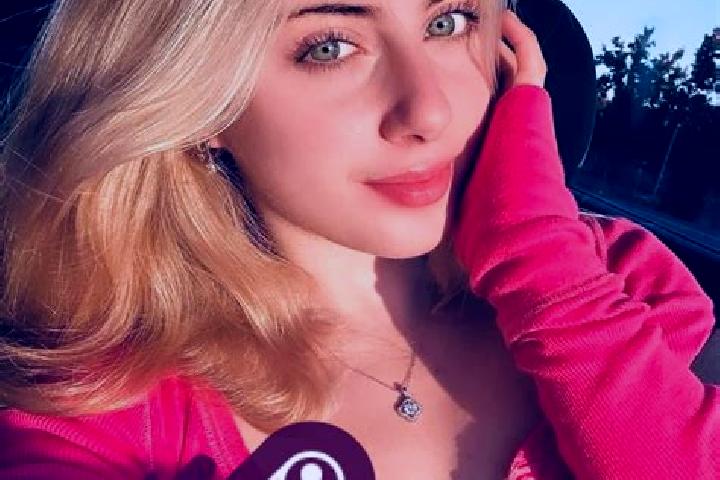 Ivy, 25 — Escort in Alen, Norway