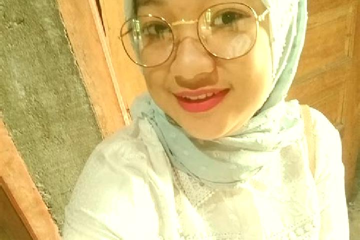 Ivy, 25 — Escort in Gludug, Indonesia