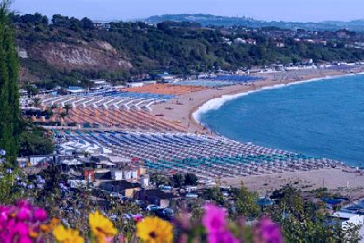 Ivy, 25 — Escort in Marcelli, Italy