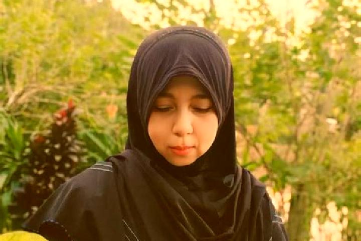 Ivy, 25 — Escort in Wadeng, Indonesia