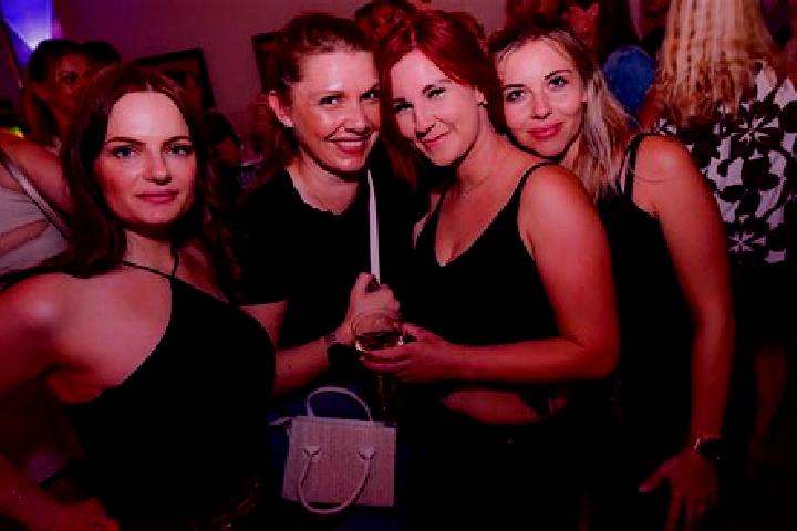 Ivy, 26, a auburn hazel-eyed indian companion based in Neuhofen an der Ybbs. Offering Girlfriend Experience, Striptease, Couples. Available for incall and ou...
