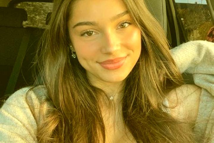 Ivy, 26, a brunette amber-eyed caribbean companion based in Plei Kan. Offering CIM, A-Level, Party Girl. Available for incall and outcall, overnight bookings...