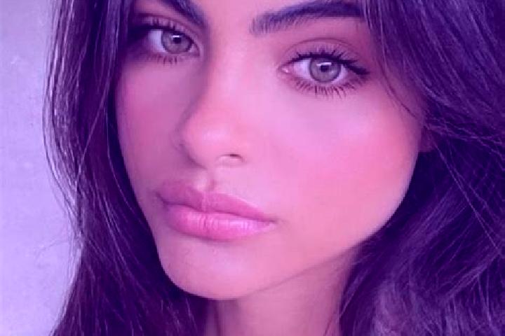 Ivy, 26, a red dark-eyed indian companion based in Araks. Offering CIM, Couples, Roleplay, Girlfriend Experience. Available for incall and outcall, overnight...