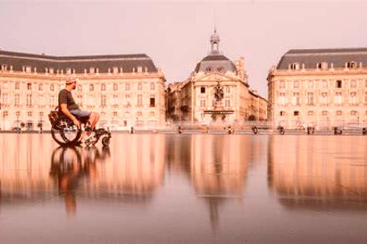 Ivy, 26 — Escort in Etrechet, France