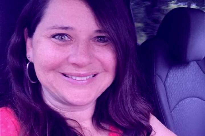 Ivy, 26 — Escort in Mazeppa, United States