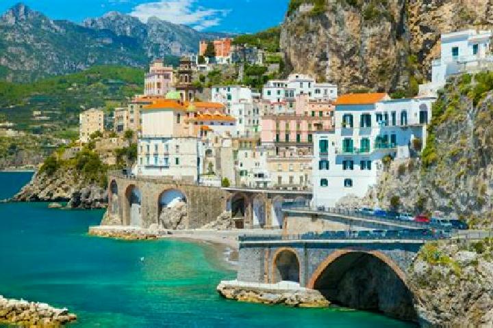 Ivy, 26 — Escort in Salerni, Italy
