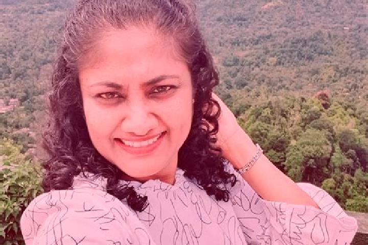 Ivy, 26 — Escort in Suranga, India