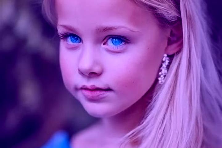 Ivy, 27, a blonde blue-eyed indian companion based in Tegalpapak. Offering Dinner Date, Party Girl. Available for incall and outcall, day and evening dates.