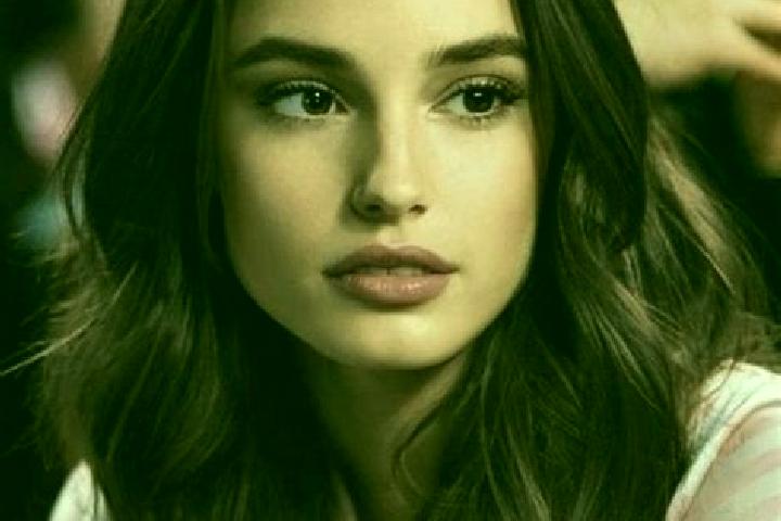 Ivy, 27, a brunette brown-eyed indian companion based in Santiago Zoochila. Offering Fetish, Girlfriend Experience, Party Girl. Available for incall and outc...
