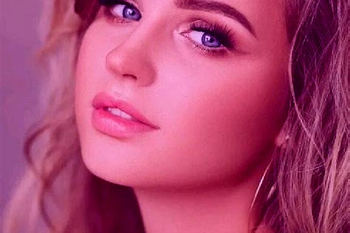 Ivy, 27, a dark blonde blue-eyed mediterranean companion based in Al Urrah. Offering Duos, OWO. Available for incall and outcall, overnight bookings available.