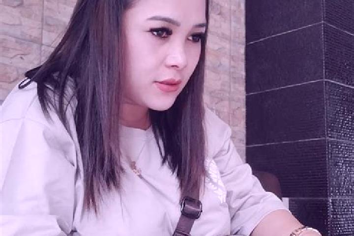 Ivy, 27 — Escort in Denok, Indonesia