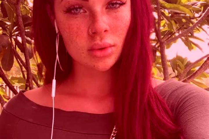 Ivy, 28, a auburn dark-eyed mixed companion based in Bancos de Calitique. Offering Party Girl, BDSM, Striptease. Available for incall and outcall, overnight ...