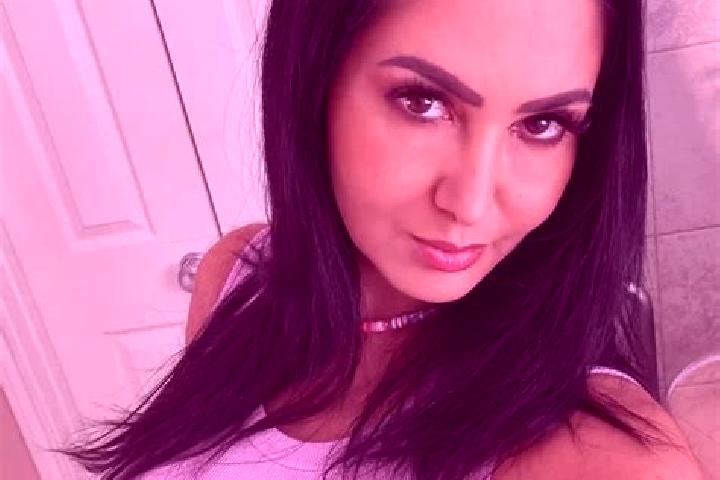 Ivy, 28, a brunette amber-eyed ebony companion based in Zele. Offering Party Girl, Domination, Overnight, Striptease, A-Level. Available for incall and outca...