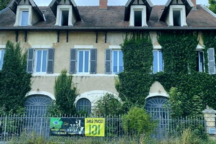 Ivy, 28 — Escort in Saulcet, France